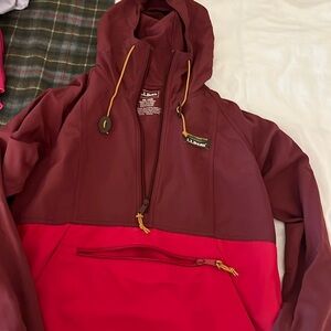 LL Bean contrast raincoat/windbreaker